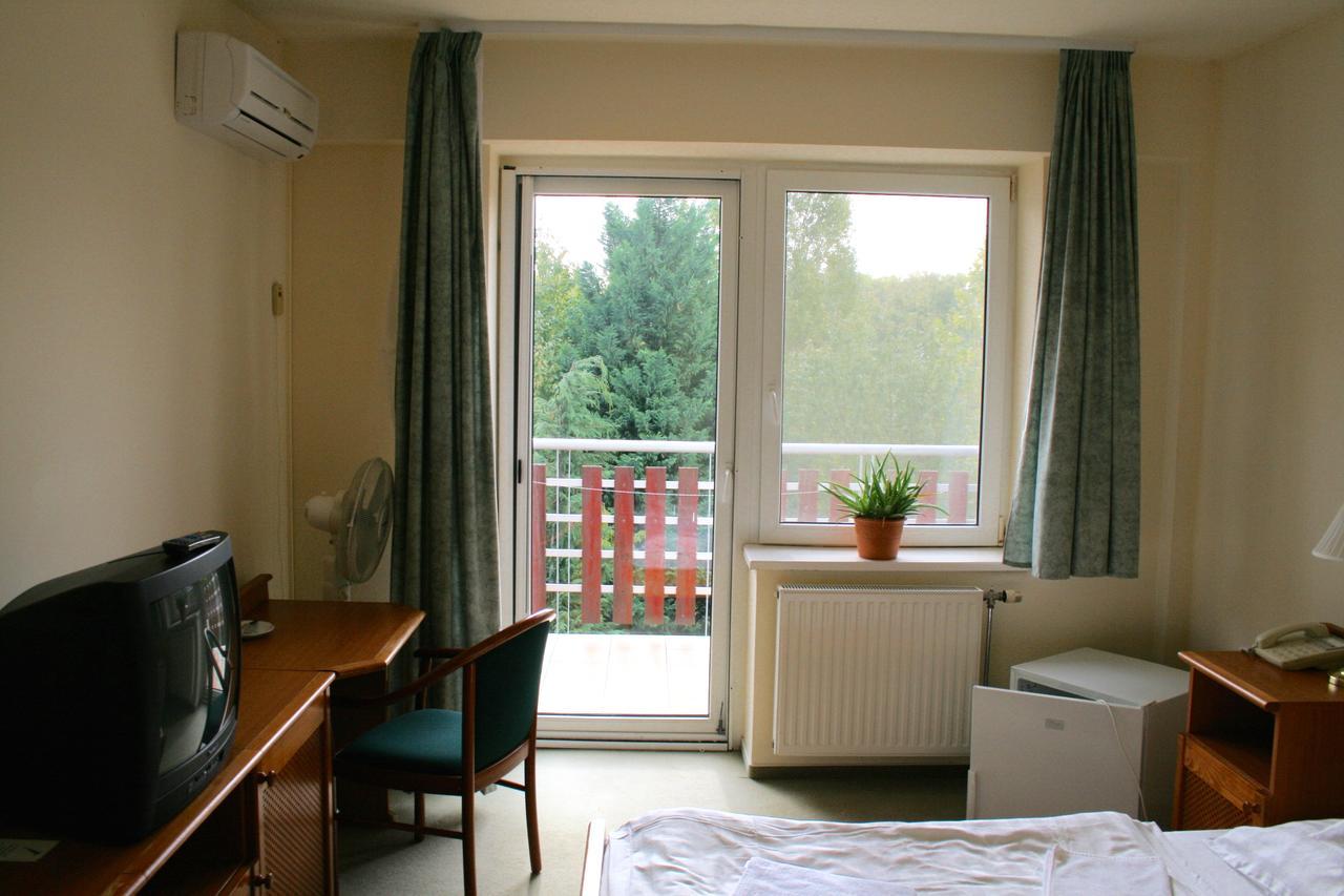 Well Hotel Harkány Εξωτερικό φωτογραφία