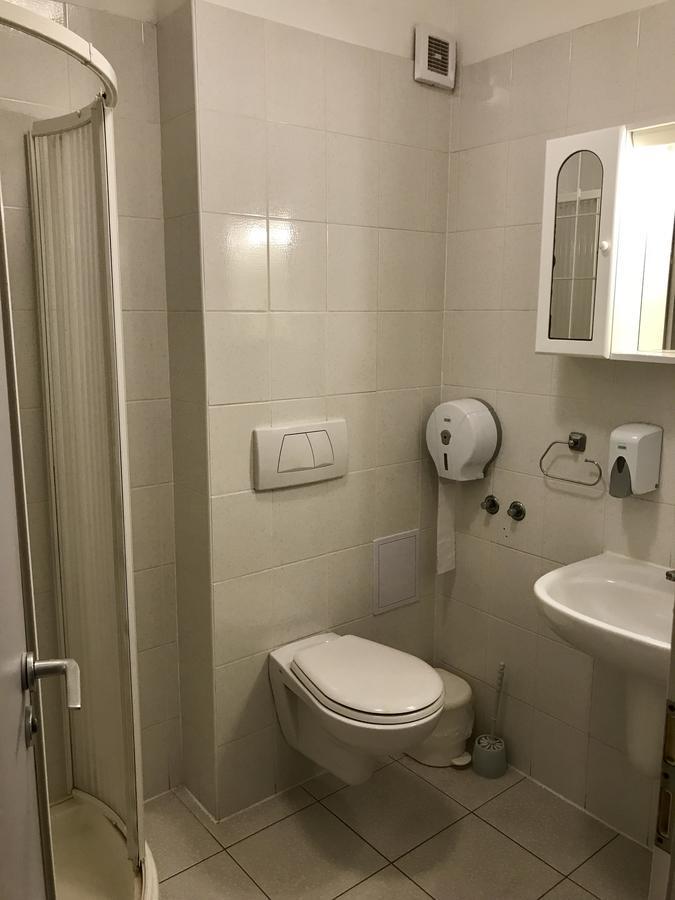 Well Hotel Harkány Εξωτερικό φωτογραφία