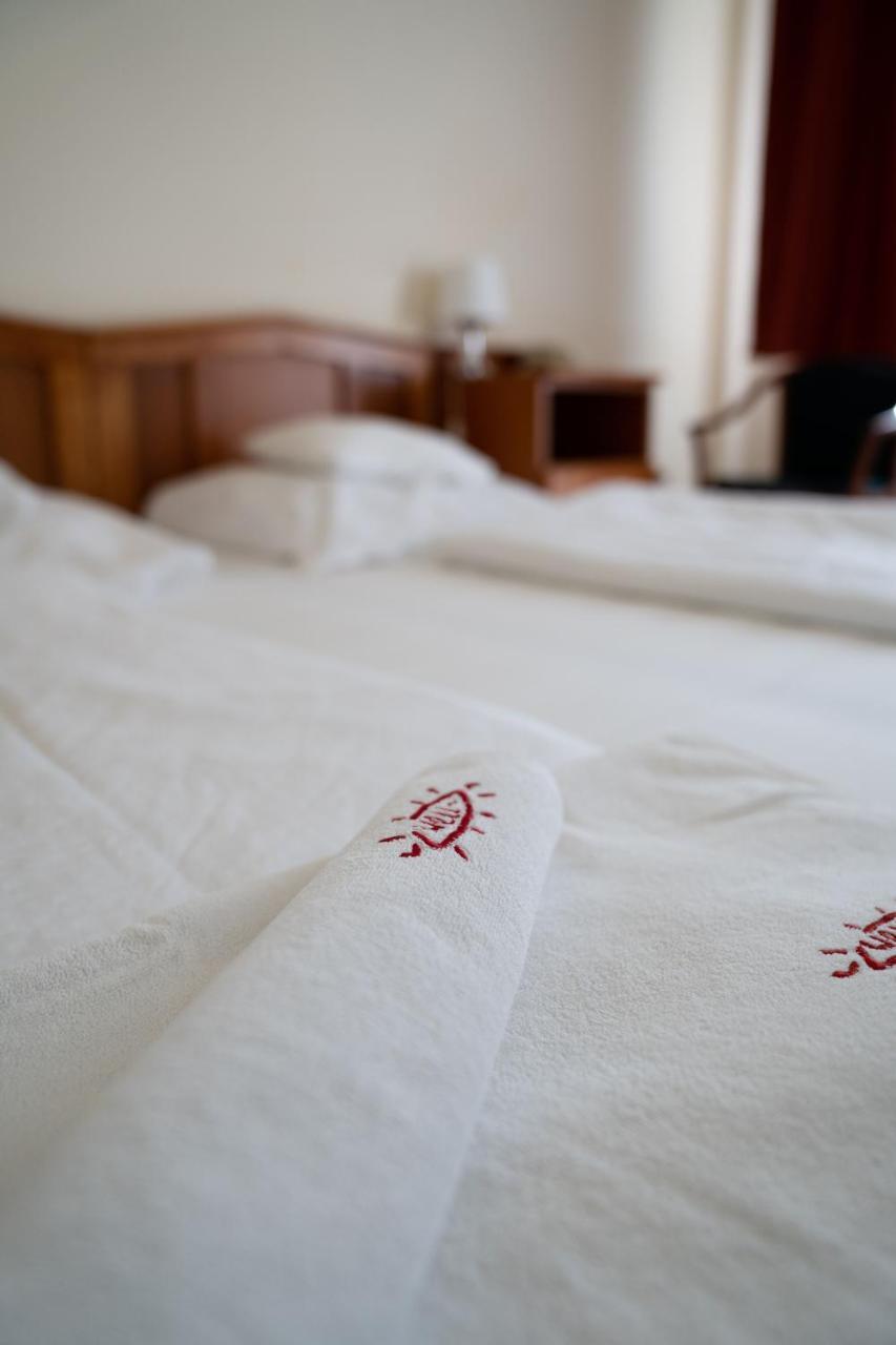 Well Hotel Harkány Εξωτερικό φωτογραφία